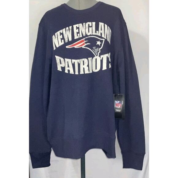 New England Patriots Sweatshirt Men Medium Blue Spell Out Football NFL Crewneck - Picture 1 of 9